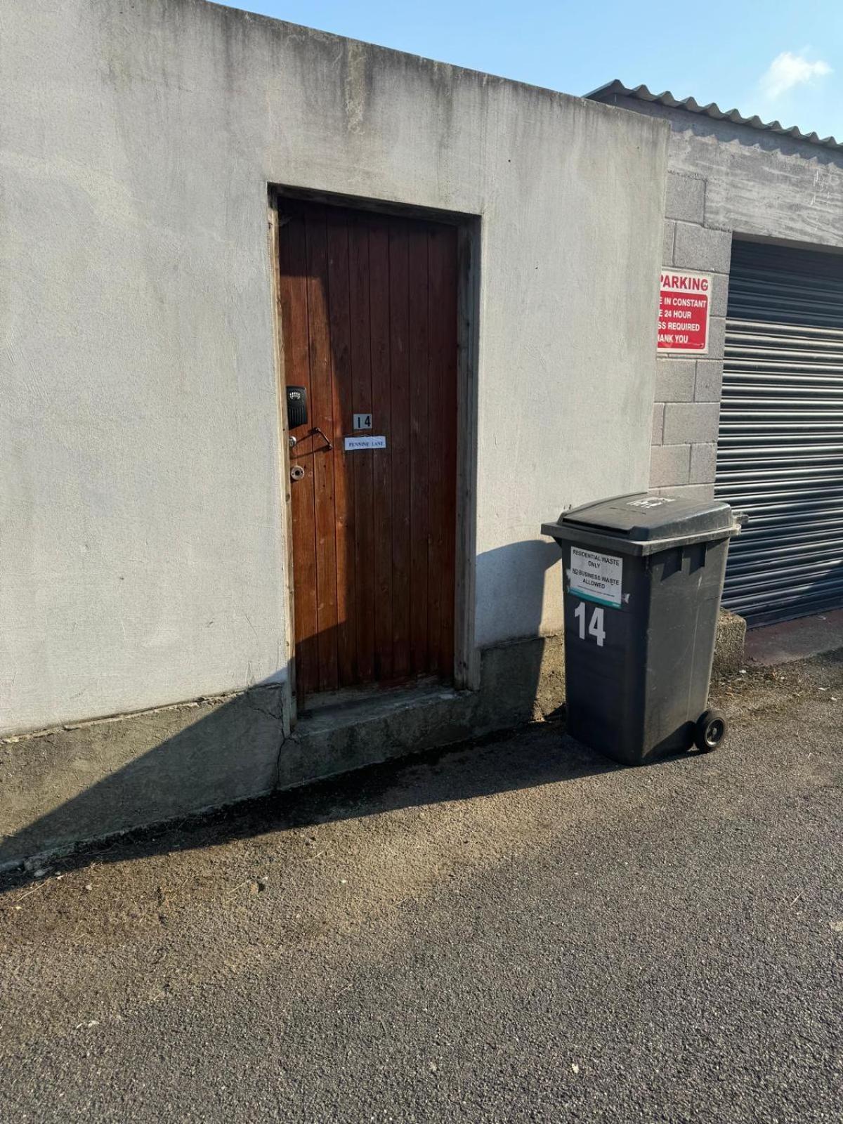 Newly Built Modern Studio House With Free Parking Londres Exterior foto